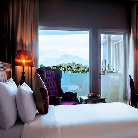 Grand Mercure Yogyakarta Adi Sucipto Pakualaman Exterior foto